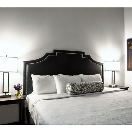 Bold 2Br 2Ba In The Block Apartment By Cozysuites! 印第安納波利斯 外观 照片