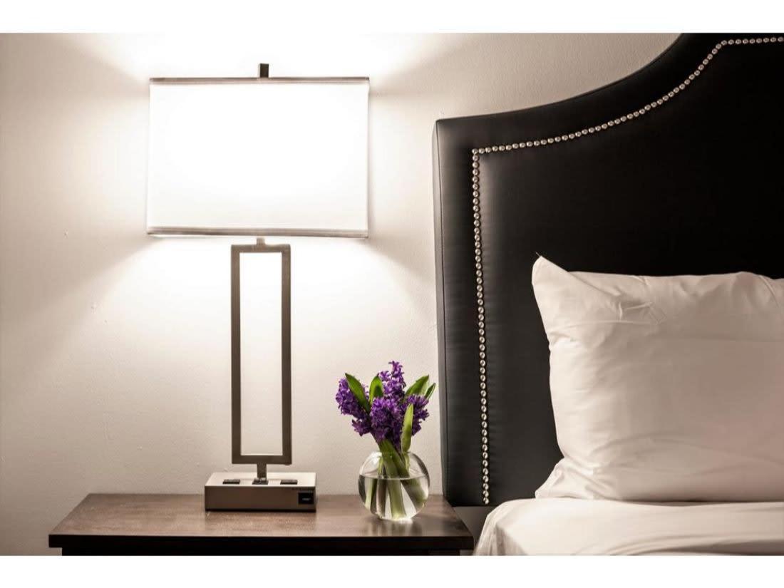 Bold 2Br 2Ba In The Block Apartment By Cozysuites! 印第安納波利斯 外观 照片
